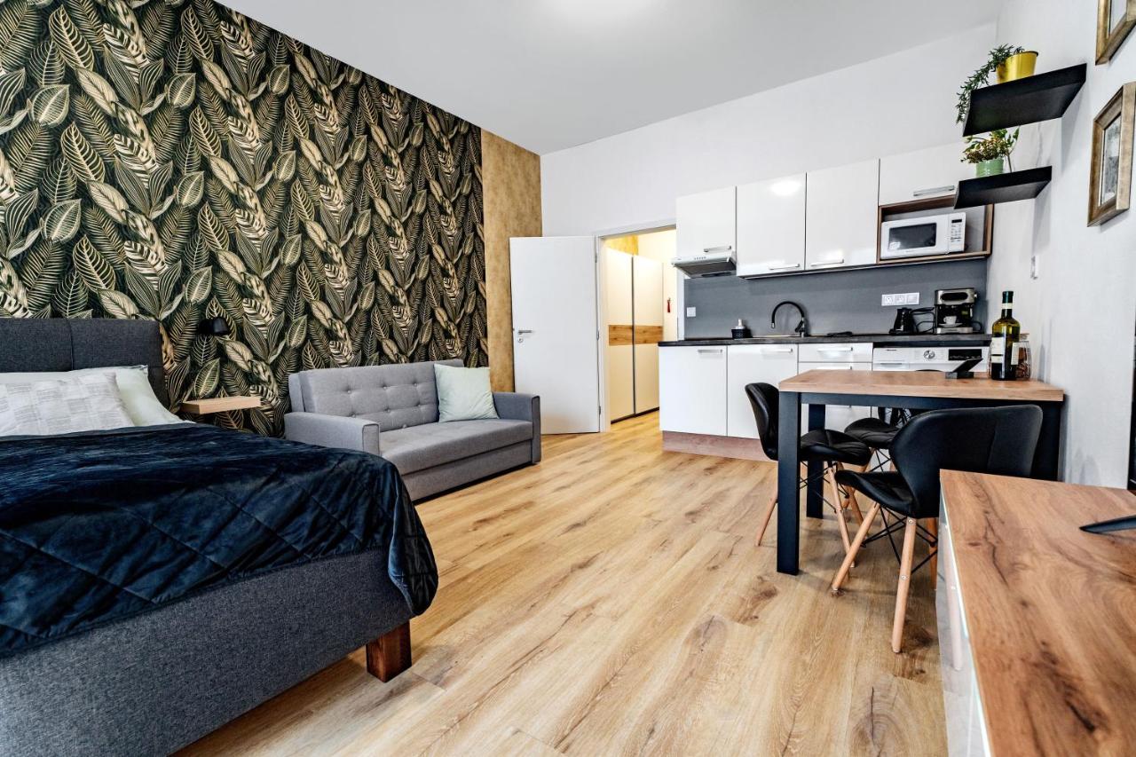 Wolkerovka Apartment 2 奥洛穆茨 外观 照片