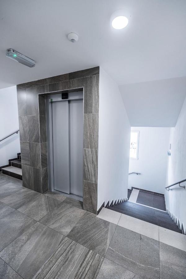 Wolkerovka Apartment 2 奥洛穆茨 外观 照片